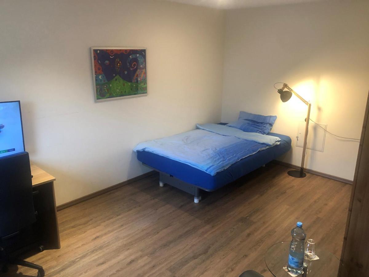 Calm Spacy Room, Own Modern Bath, Near Center, To 1 Person Or A Couple - Not Suitable For Craftsmen, Not Accepted - Privatly Rented Nuremberg Luaran gambar