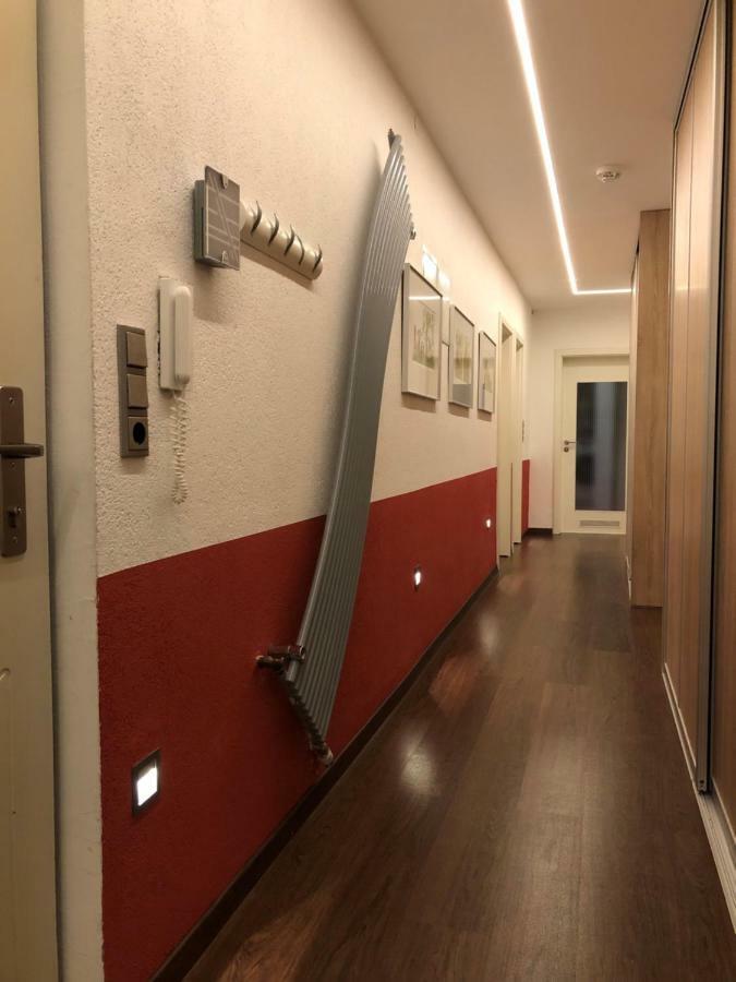 Calm Spacy Room, Own Modern Bath, Near Center, To 1 Person Or A Couple - Not Suitable For Craftsmen, Not Accepted - Privatly Rented Nuremberg Luaran gambar